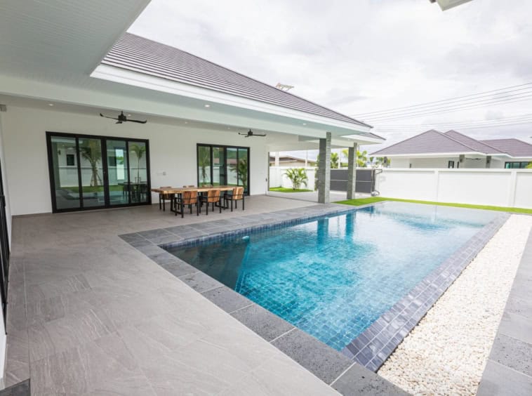Luxury Villa Highland Development
