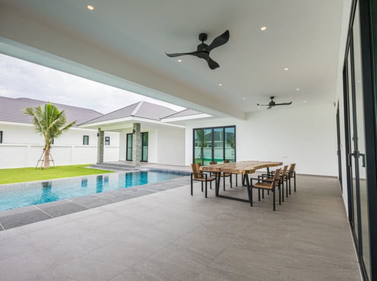 Highland Villas Golf Course Living