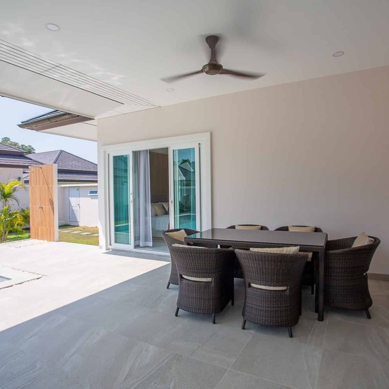 Luxury Hua Hin House Pool Outdoor Space