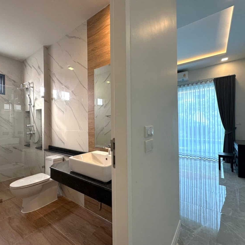 Three Bedroom Balinese Style House Hua Hin