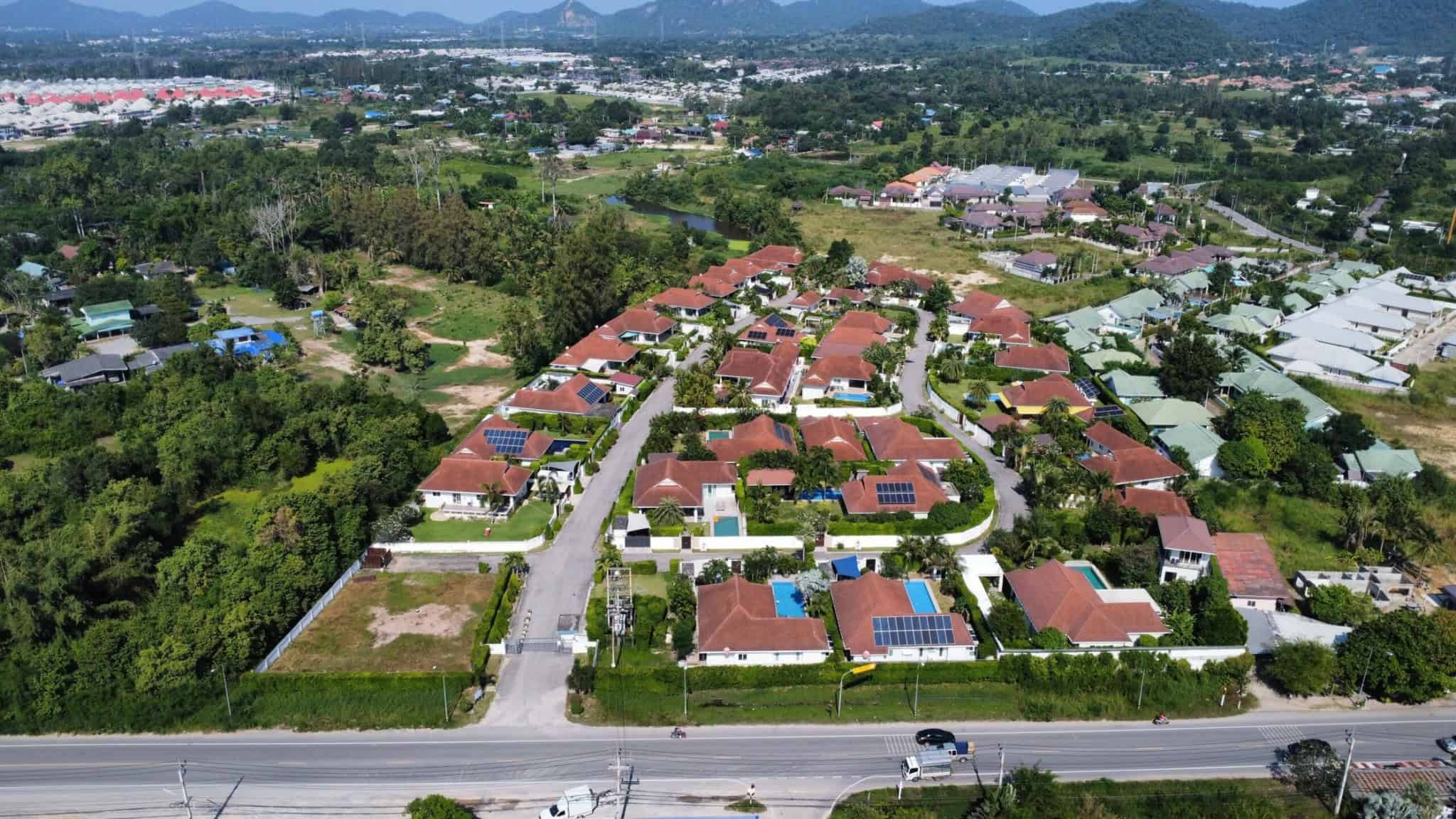 Luxurious-Pool-Villa-For-Sale-in-Smart-House-Valley-Hua-Hin-28 Luxurious Pool Villa For Sale in Smart House Valley Hua Hin