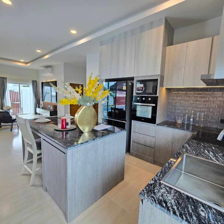 Luxury Villa Sales The Pyne