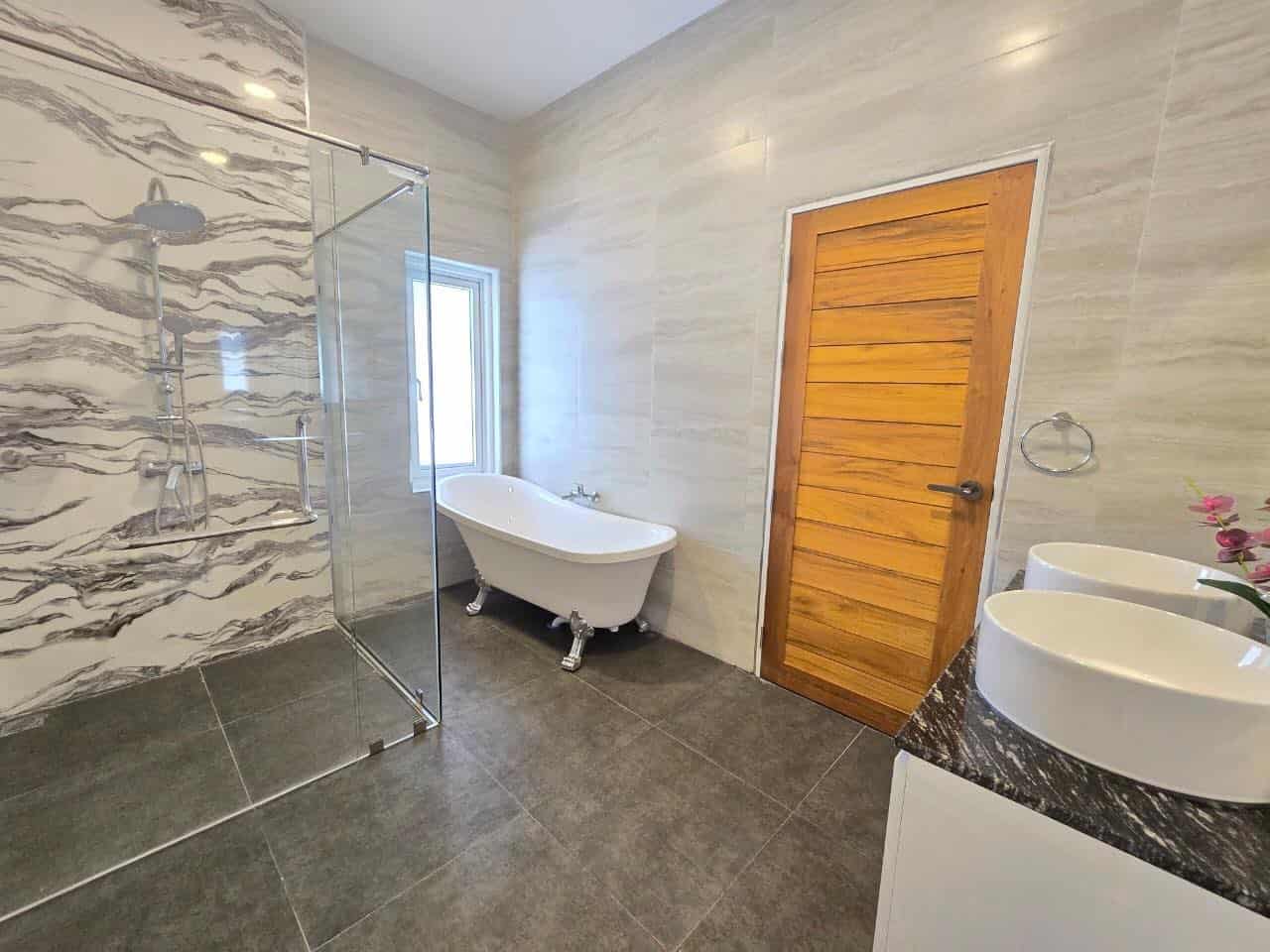 Contemporary Villa Sale Hua Hin Luxury Villa Sales Opportunity