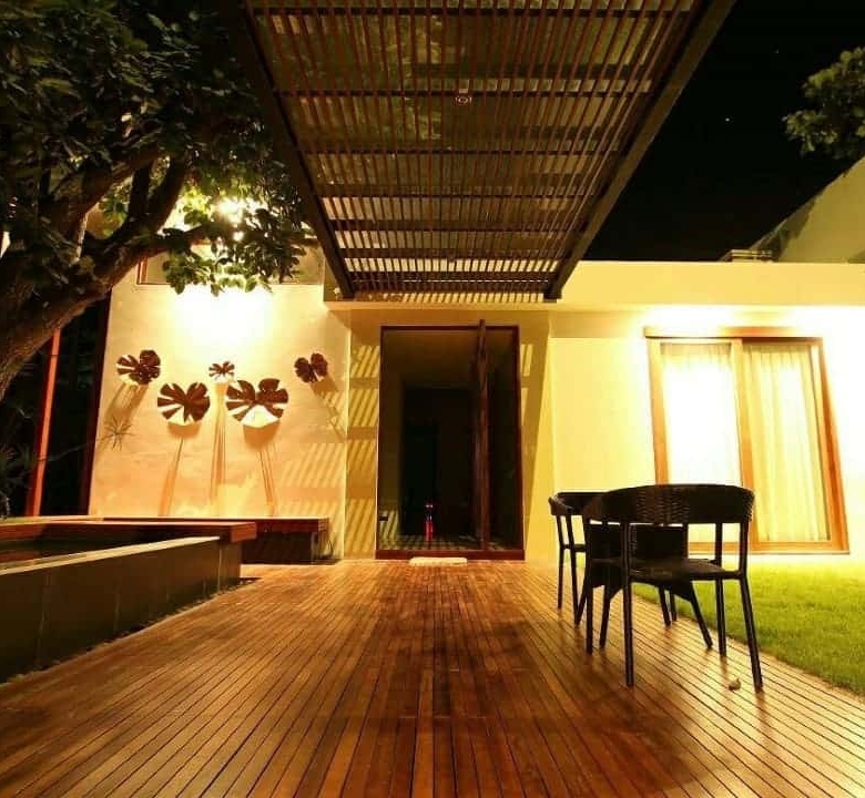 Luxury Villa Beachfront Sales Opportunity