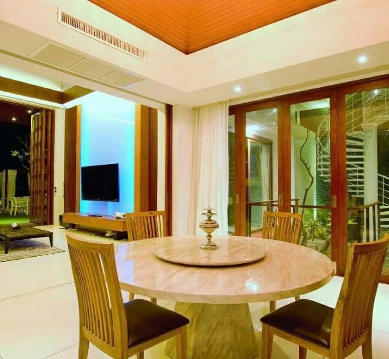 Luxury Beachfront Villa Sales Package