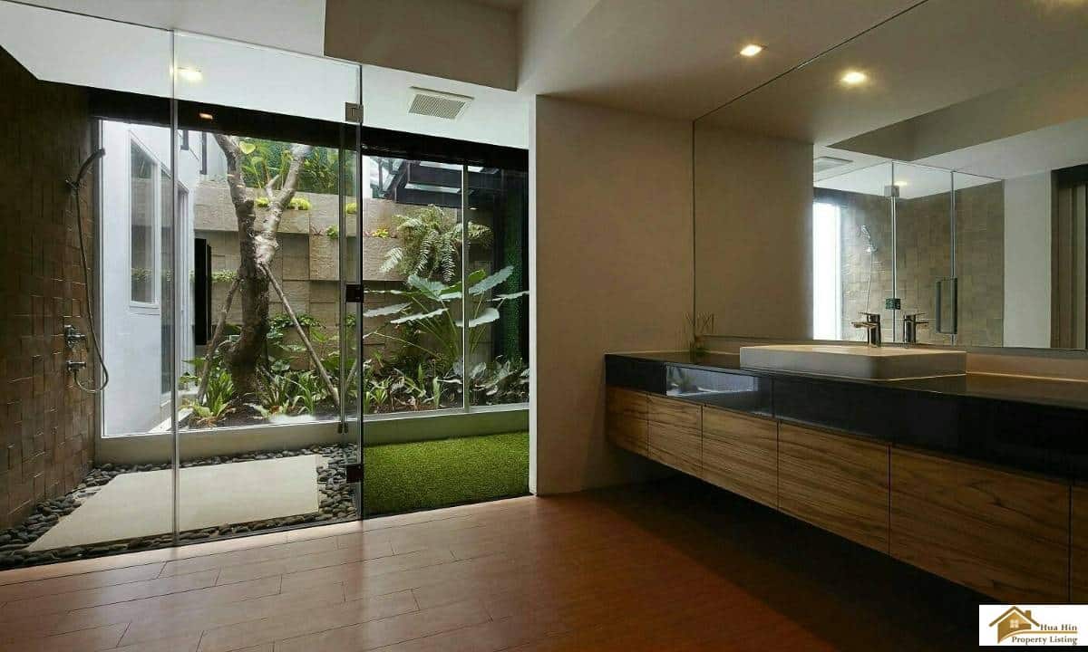 Beachfront Hua Hin Villa Luxury Coastal Retreat Hua Hin Premium Property Investment
