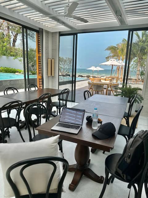 Intercontinental Residences Reception Concierge Services