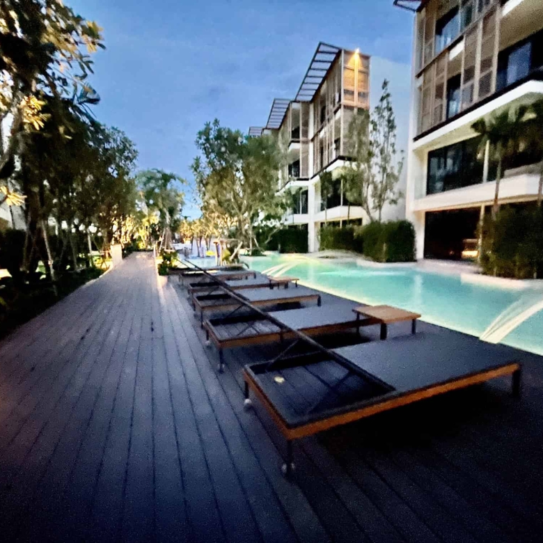 Luxury Freehold Beachfront Condo in Hua Hin for Sale at Intercontinental Residences