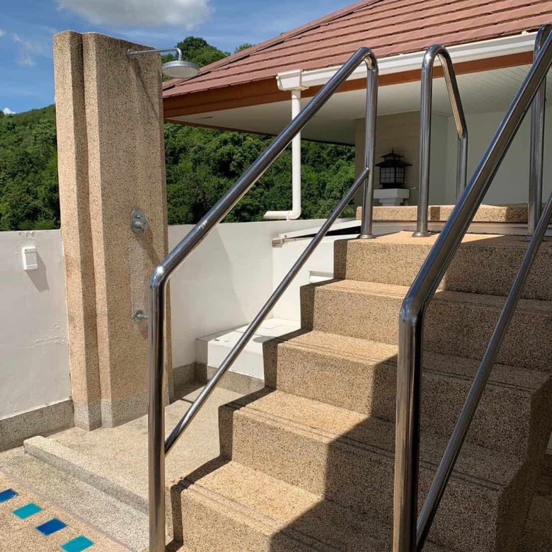 Elegant Two Bedroom Mountain View Home