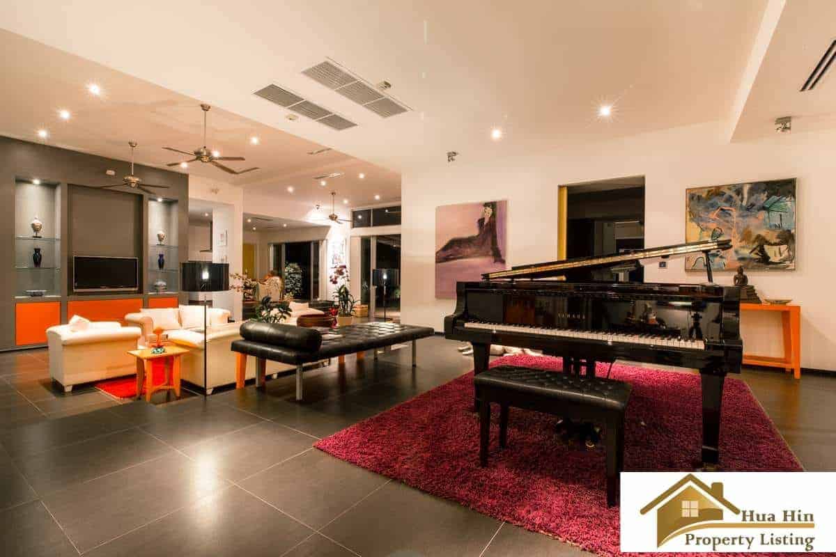 Premium Residence Family Friendly Remarkable Villa Swimming Pool Golf Landscape Setting