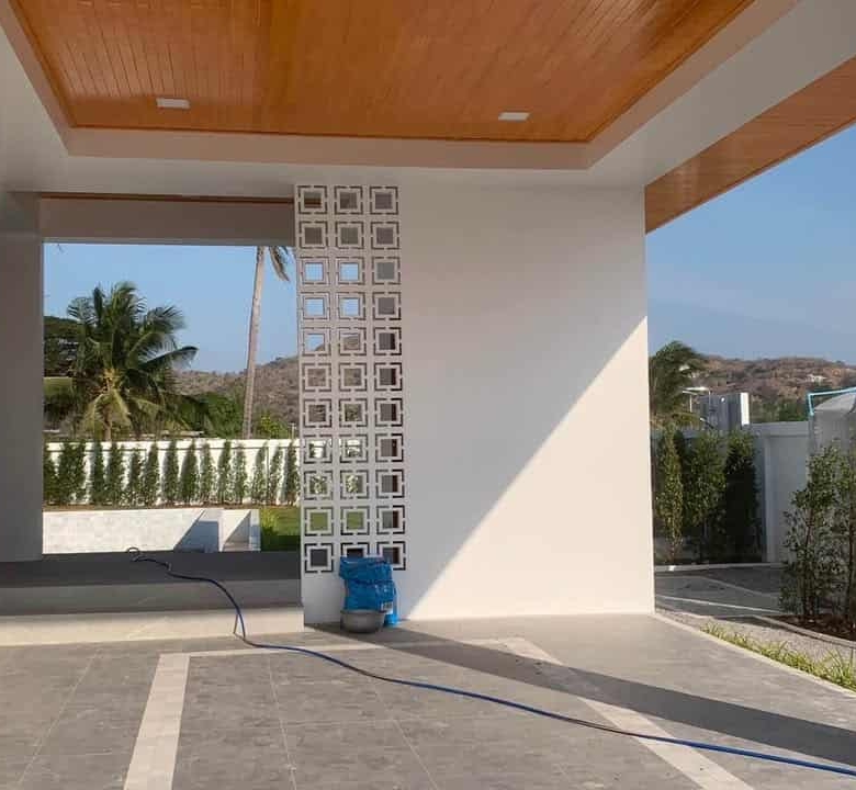 Thai Mountain View Luxury Villa
