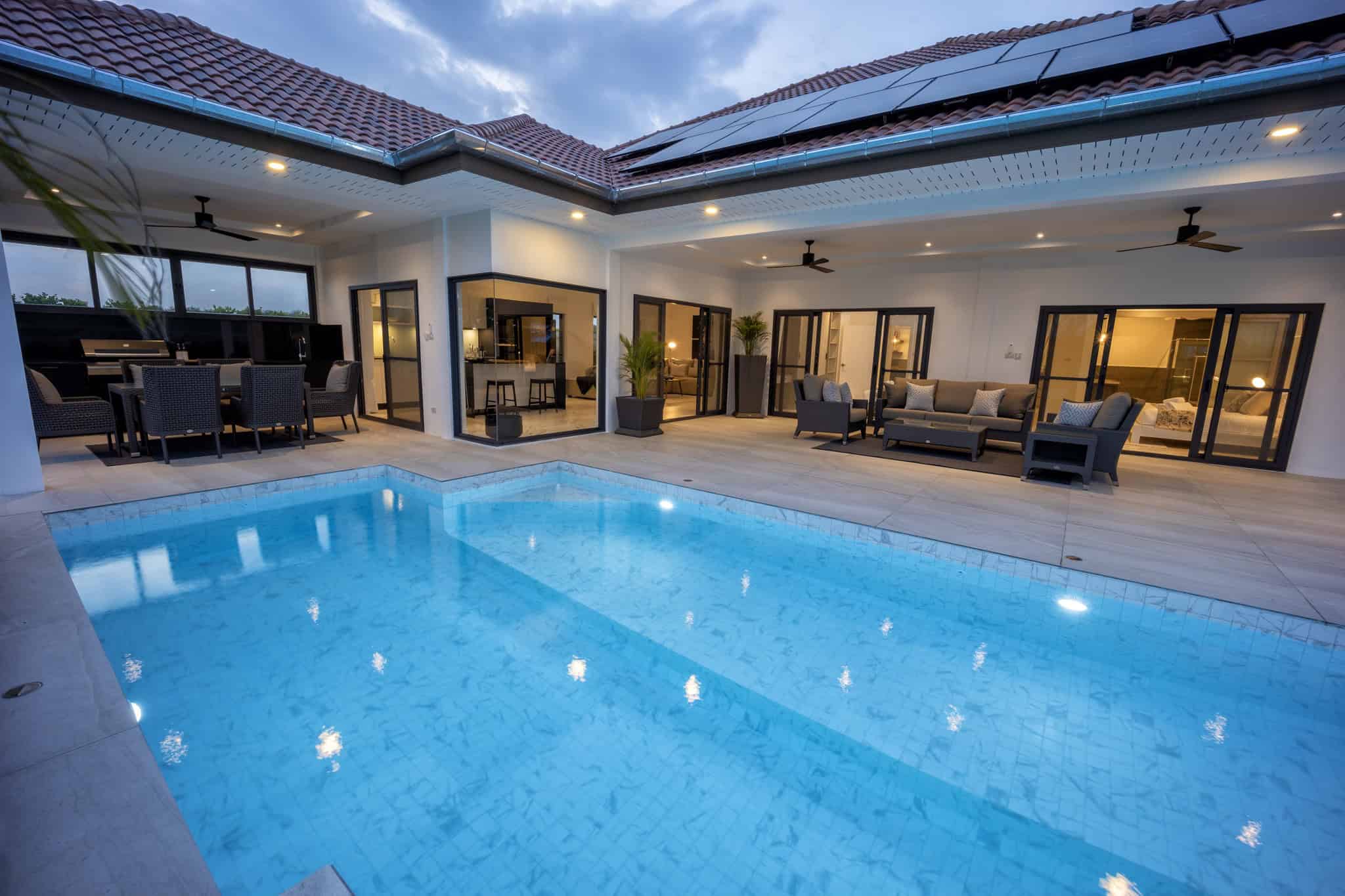 Elegant Villa with Garden Private swimming pool with tropical landscaping