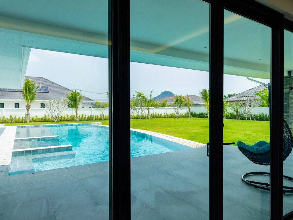 Elegant Villa Sale Hua Hin Thailand