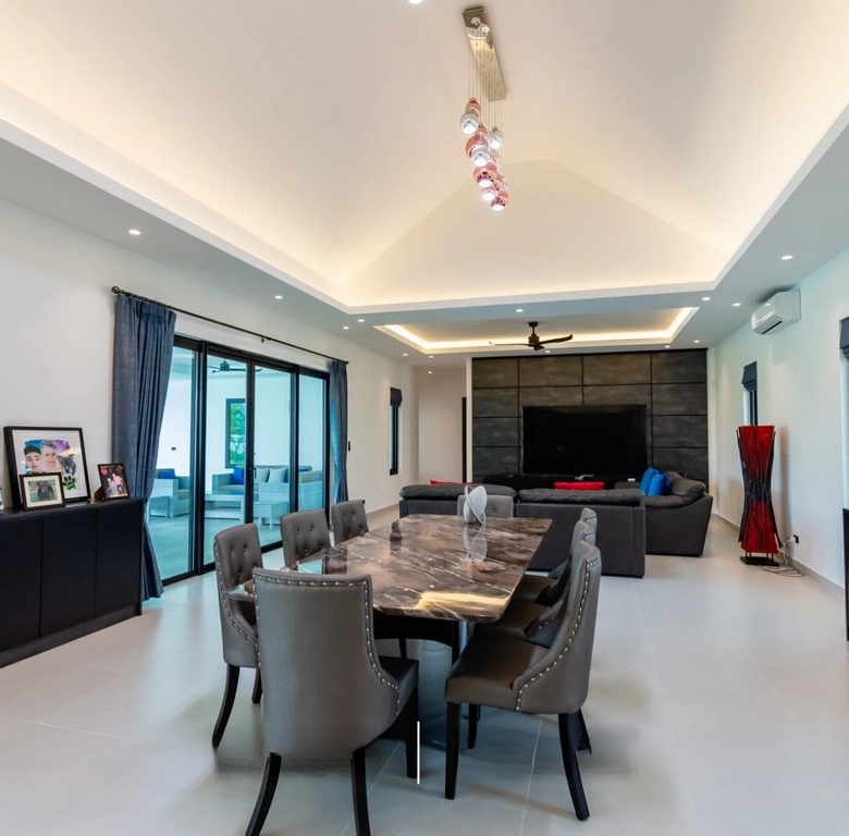 Spacious Villa Hua Hin
