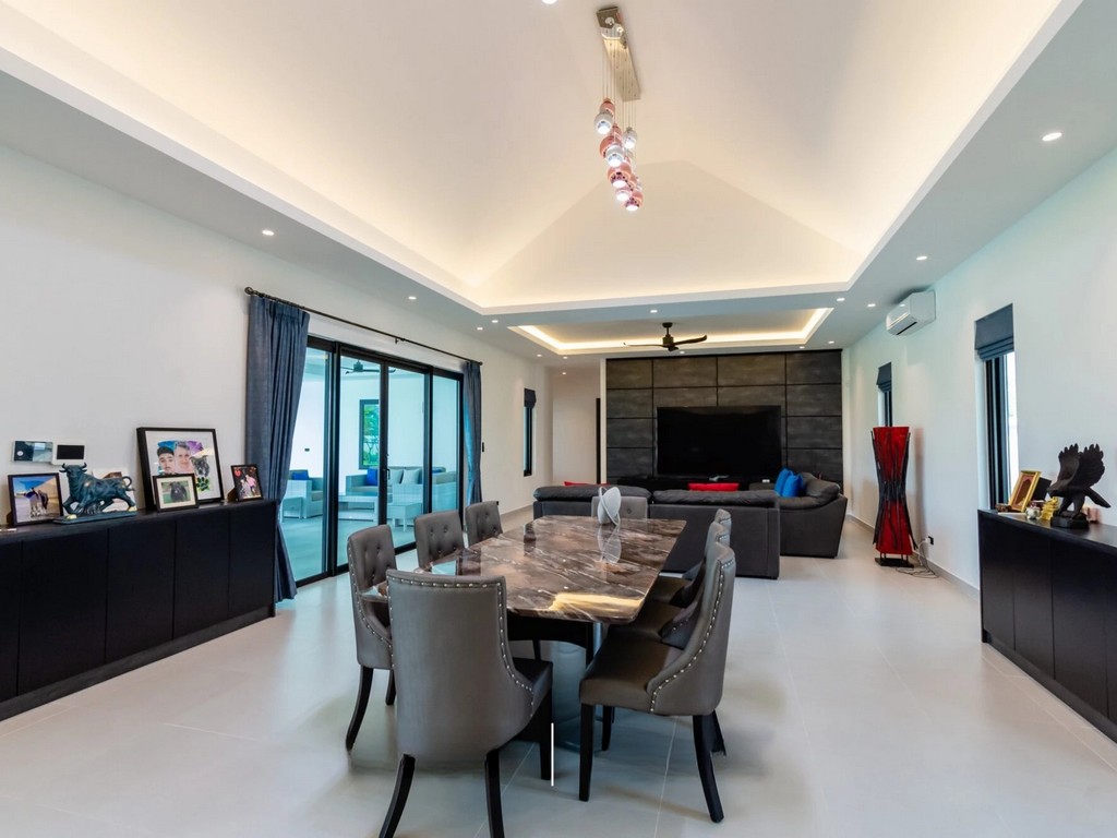 Spacious Villa Hua Hin