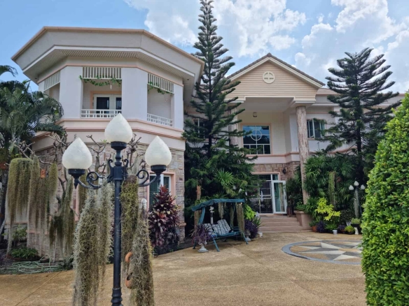 Luxurious Dream Home Pool Villa Hua Hin