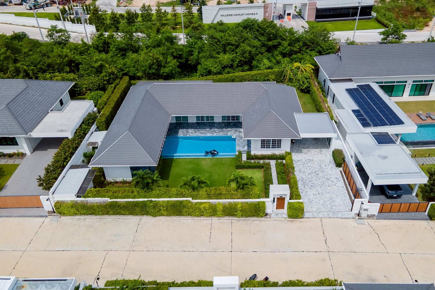 Luxurious Villa Sales at Hamlet Hillside Villa Scenic Views