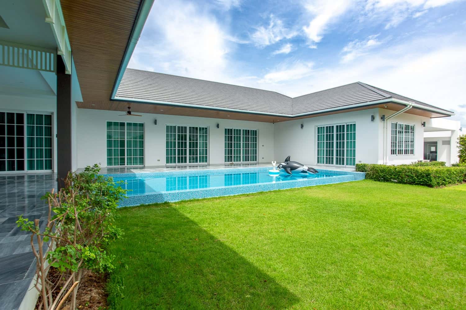 Grand Hua Hin Pool Villa Sales Villa Outdoor Terrace Space