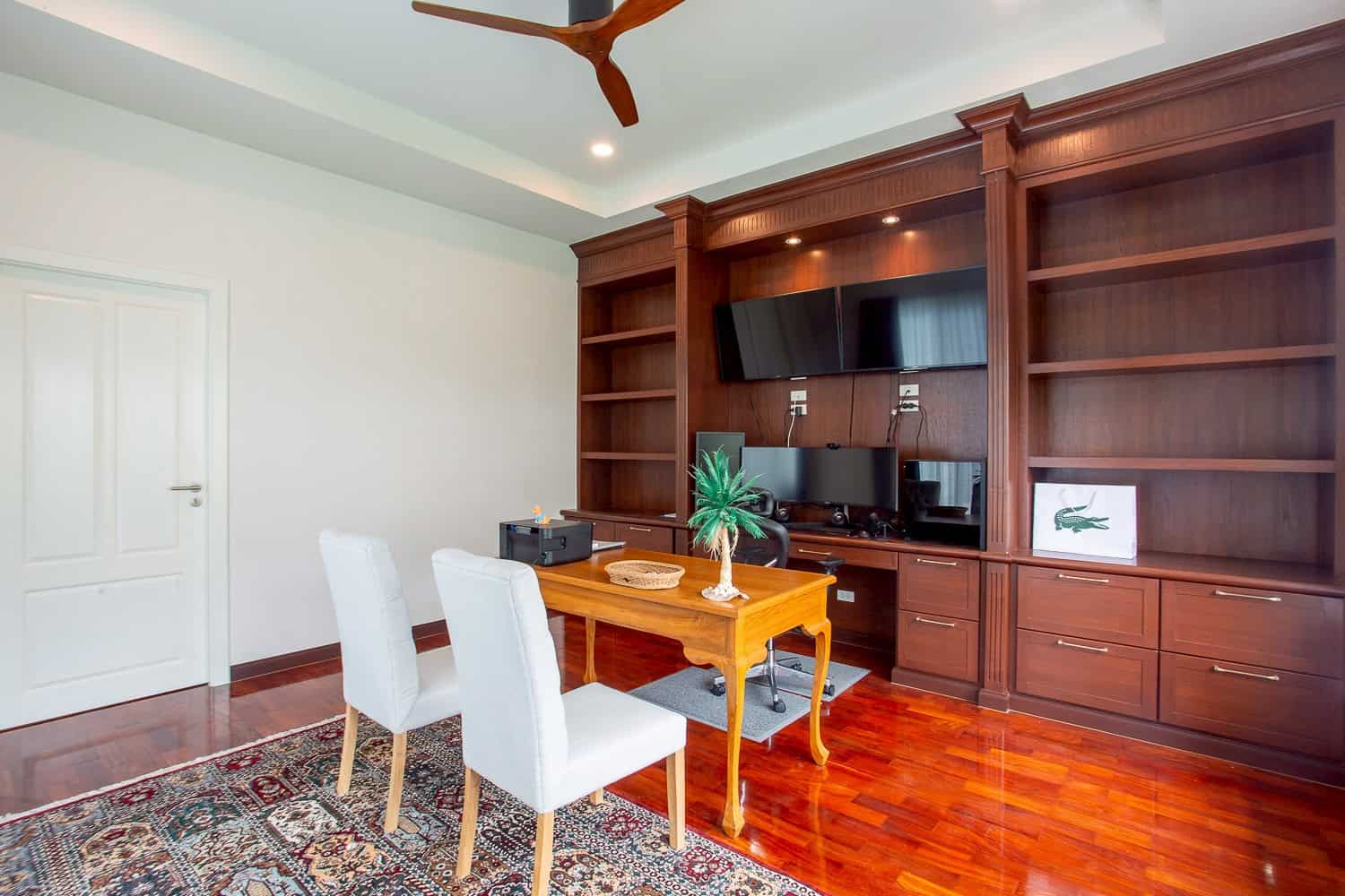 Remarkable Hua Hin Villa Sales Villa Garden Tranquil Environment