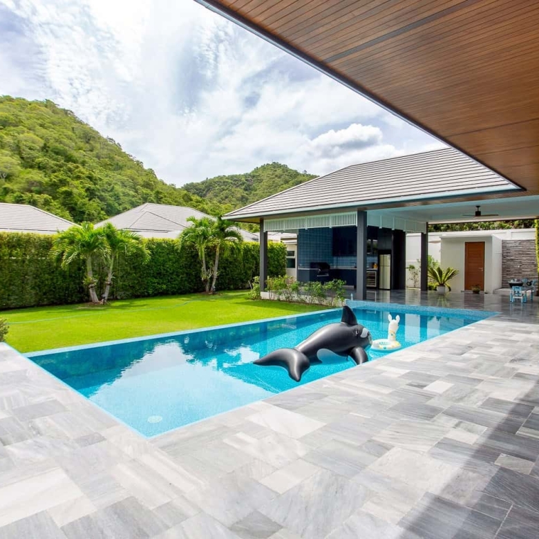 Contemporary Villa Bathroom Interior