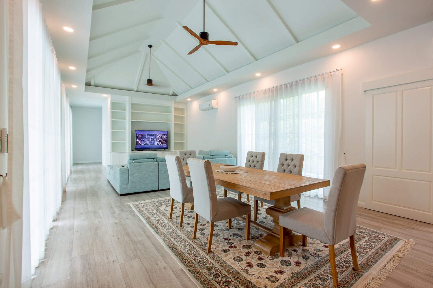 Villa Dining Area Sophistication