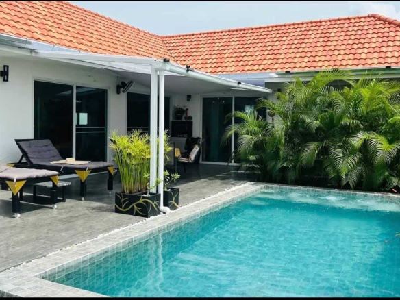 Modern Pool Villa Architecture Pran Buri Thailand