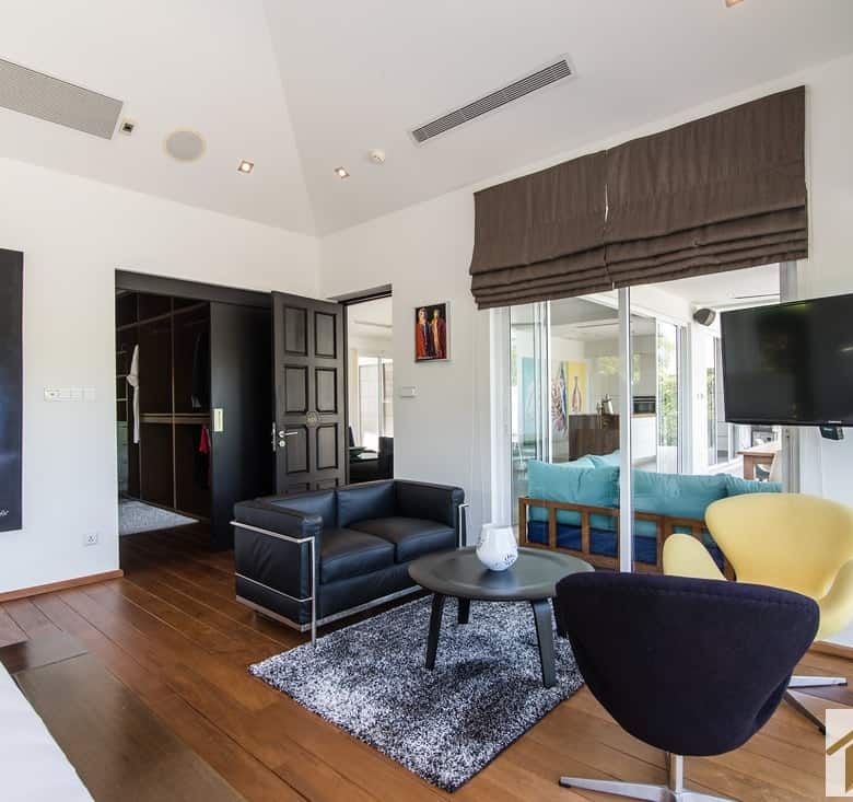 Exceptional villa sales Baan Ing Phu development