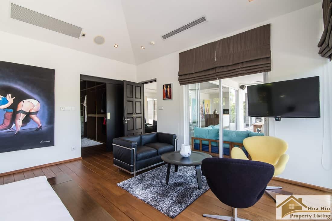 Elegant Villa Hua Hin Property Exceptional villa sales Baan Ing Phu development