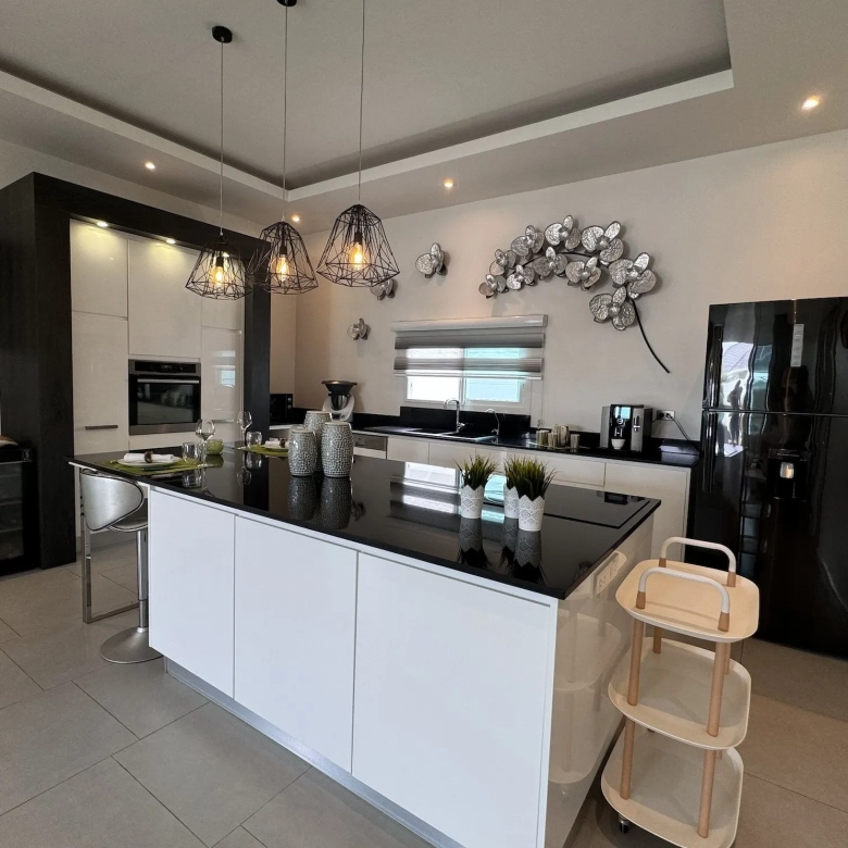 Elegant Baan Phu Thara Villa Luxury Investment