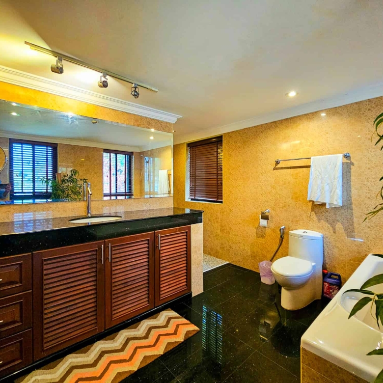 Modern Villa Laundry Utility Room
