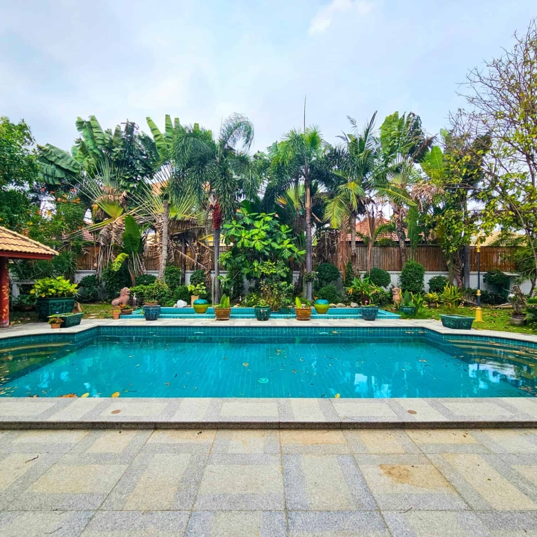 Contemporary Kitchen Villa Hua Hin Soi