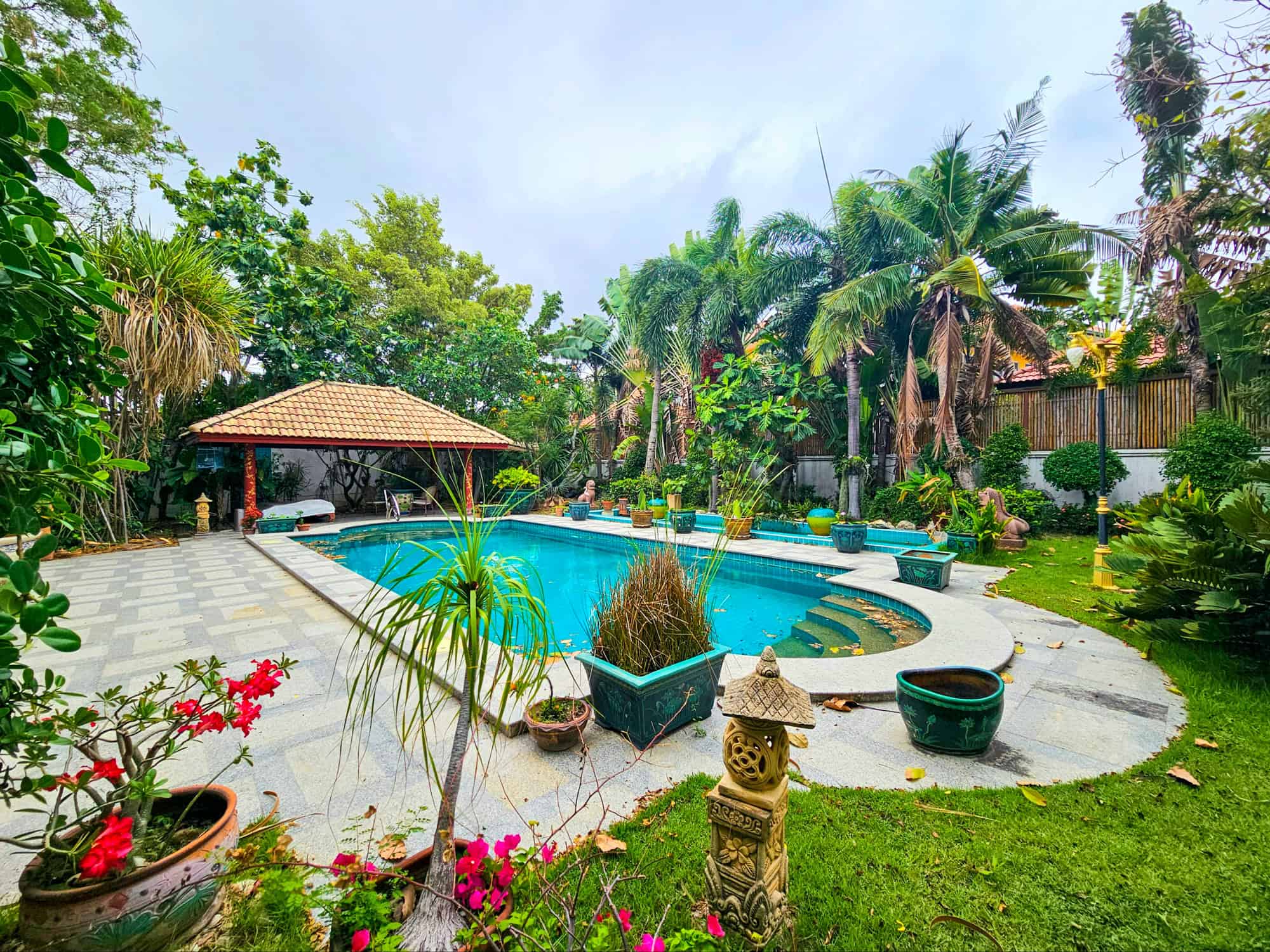 Spacious Two Story Villa Hua Hin Luxury Villa Bathroom Modern Fixtures