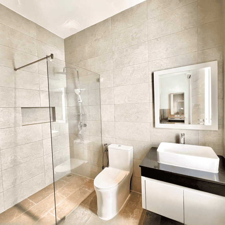 Brand New Luxury Villa
