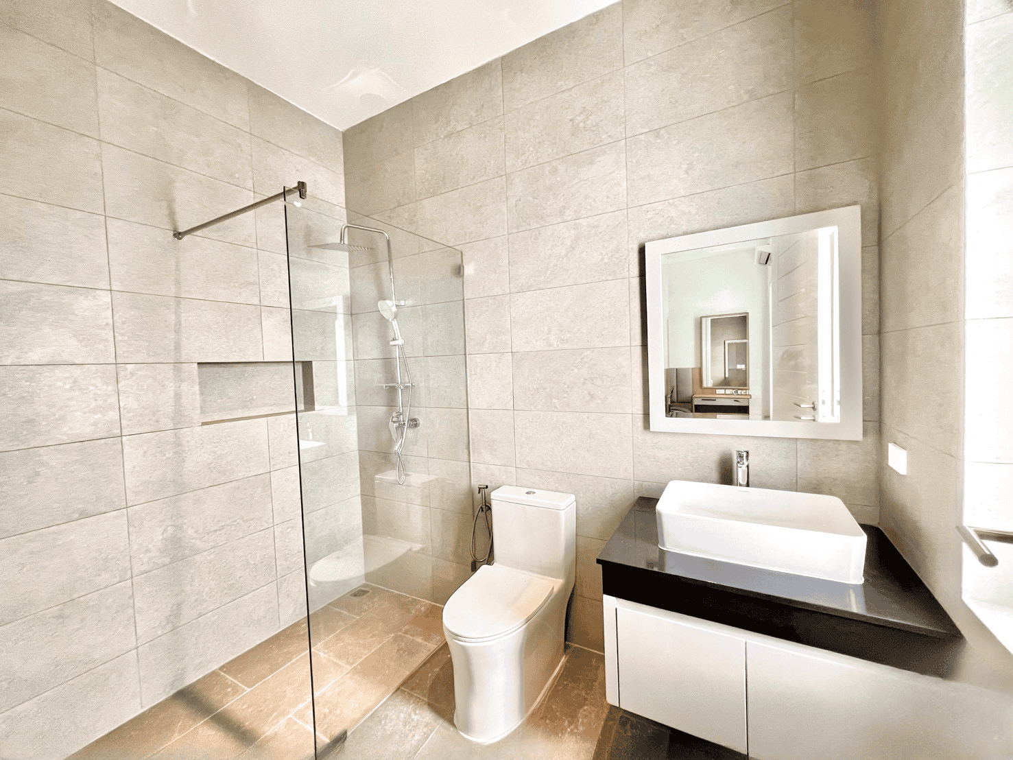 Brand New Luxury Villa