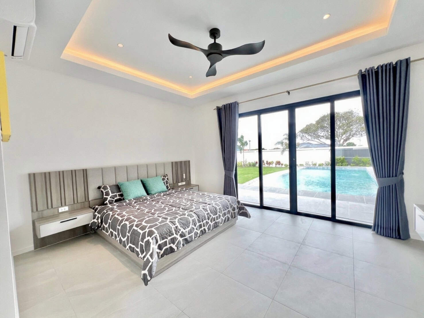 Premium Luxury Pool Villa