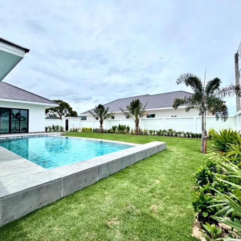 Ready To Move Luxury Villa