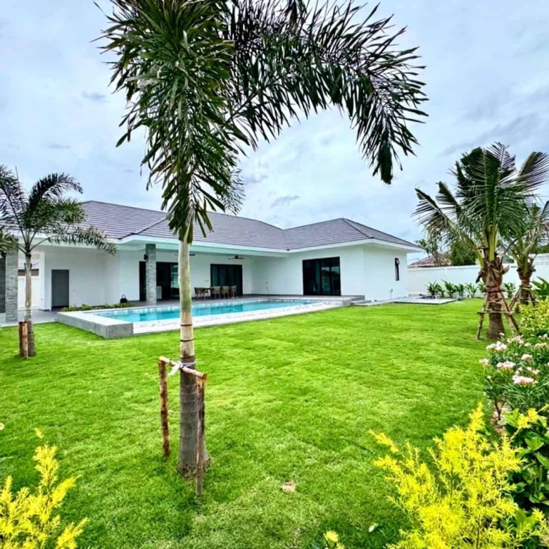 Luxury Bedroom Villa For Sale
