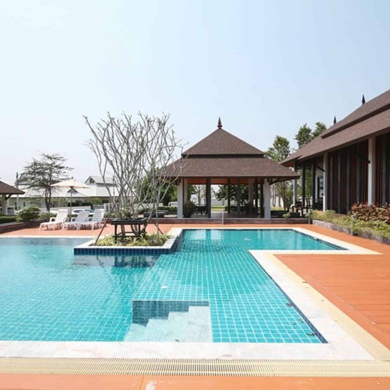 Beautiful Villa Courtyard Garden Space