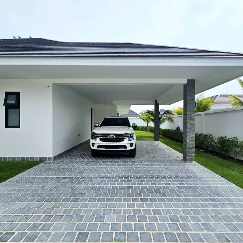 Beautiful Contemporary Villa