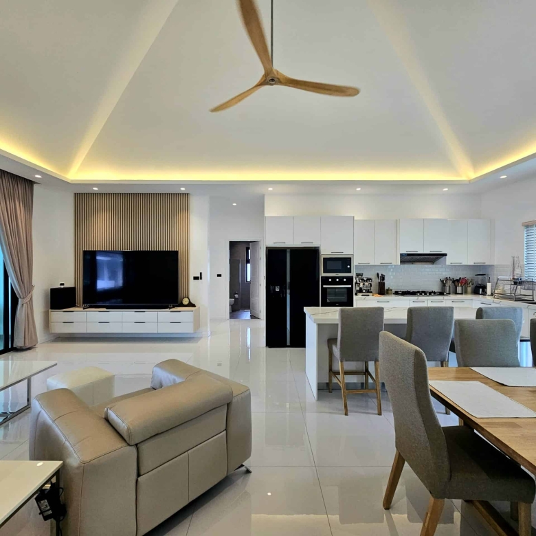 Contemporary Luxury Property