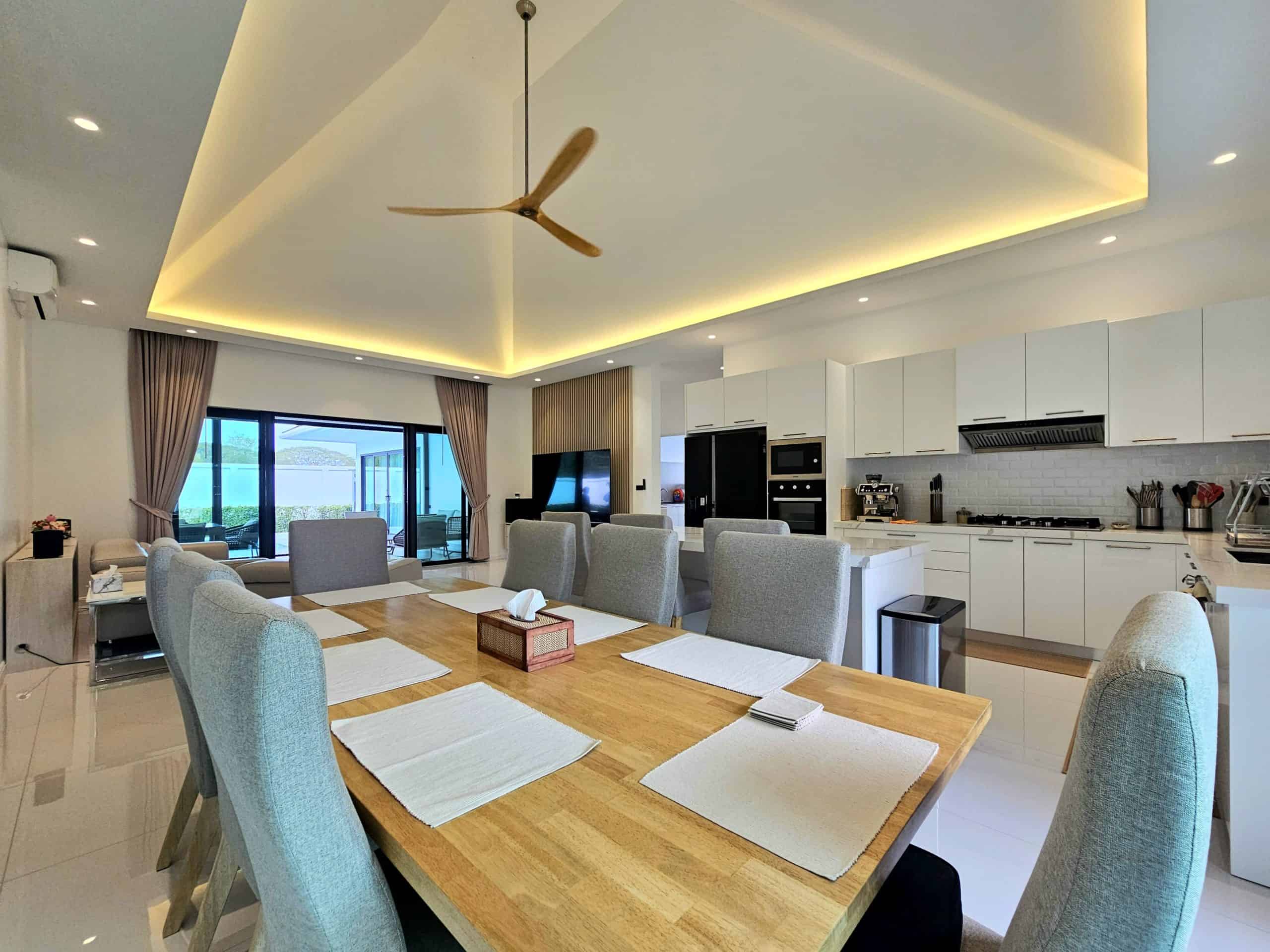 Premium Pool Villa Sale Luxury Contemporary Property