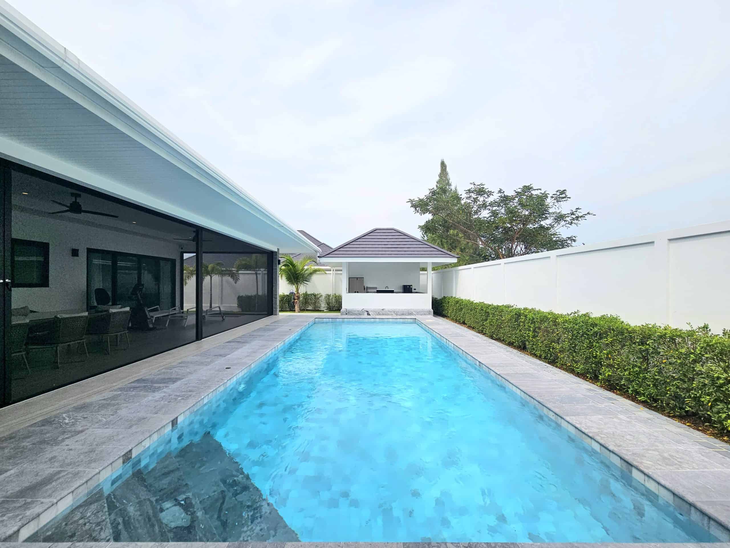 Spacious Villa Hua Hin Sale Stunning Villa with Pool