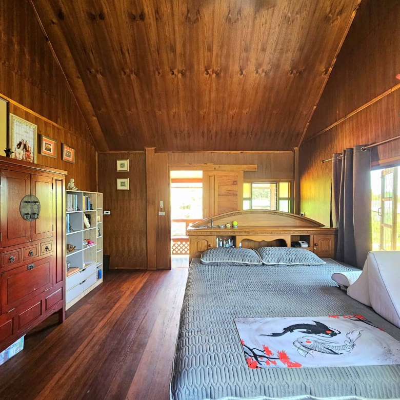 Thai Design Pool Home Investment