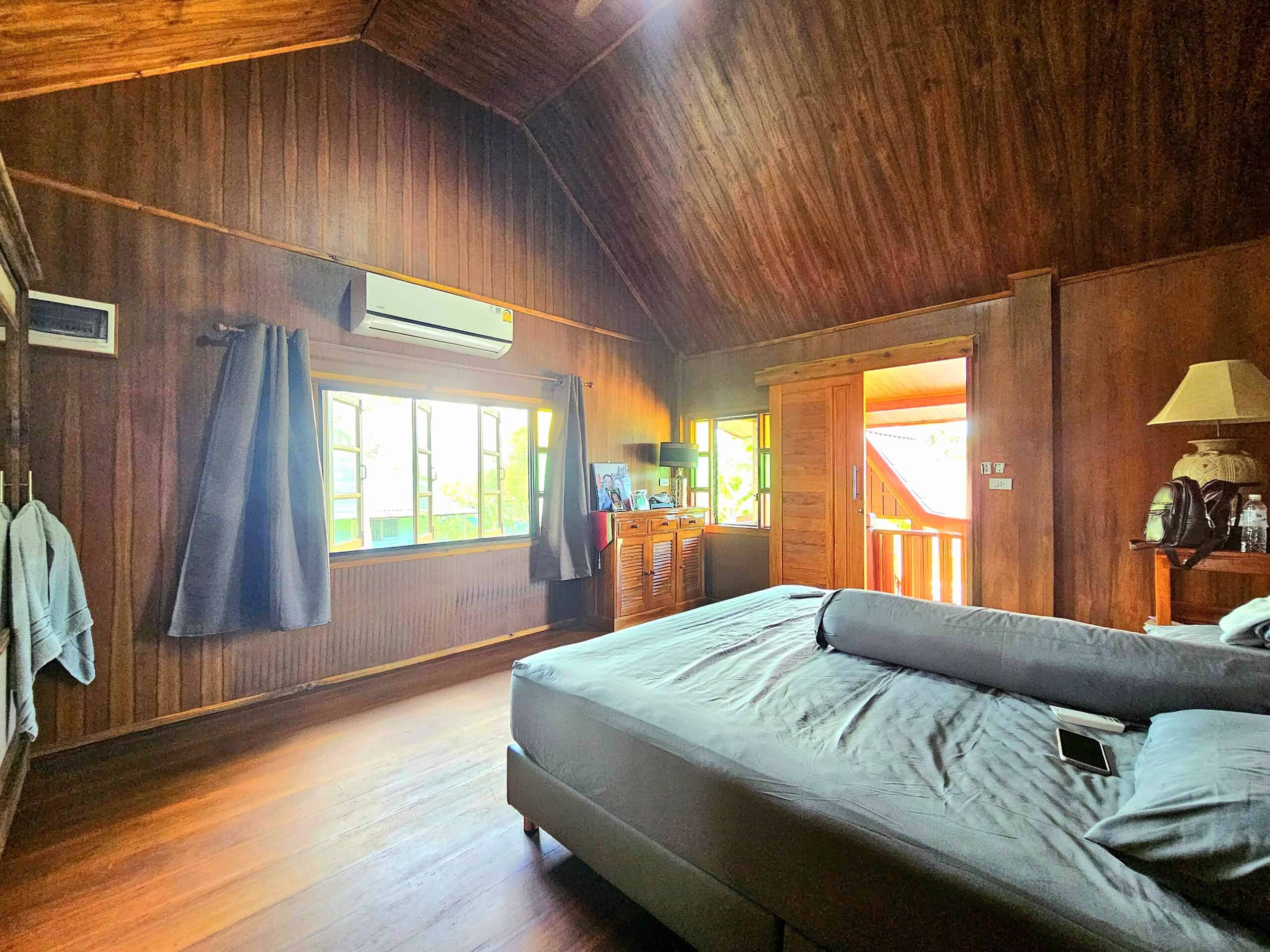Wang Pong Pool Villa Luxury Modern Pool Home in Pranburi