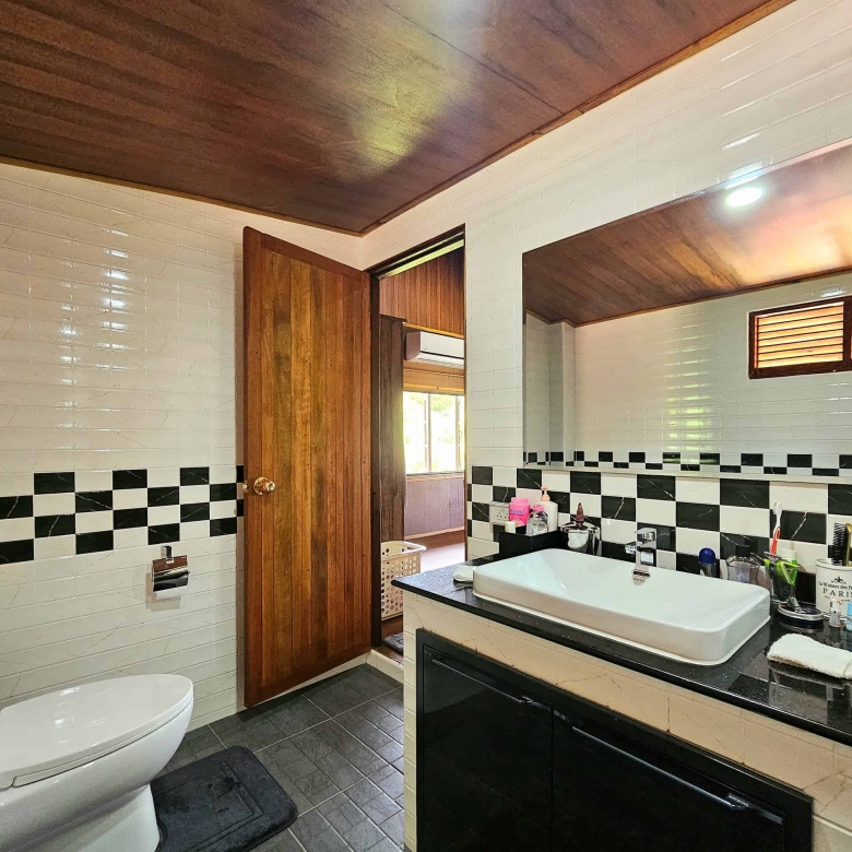 Luxury Pool Villa Property Sale