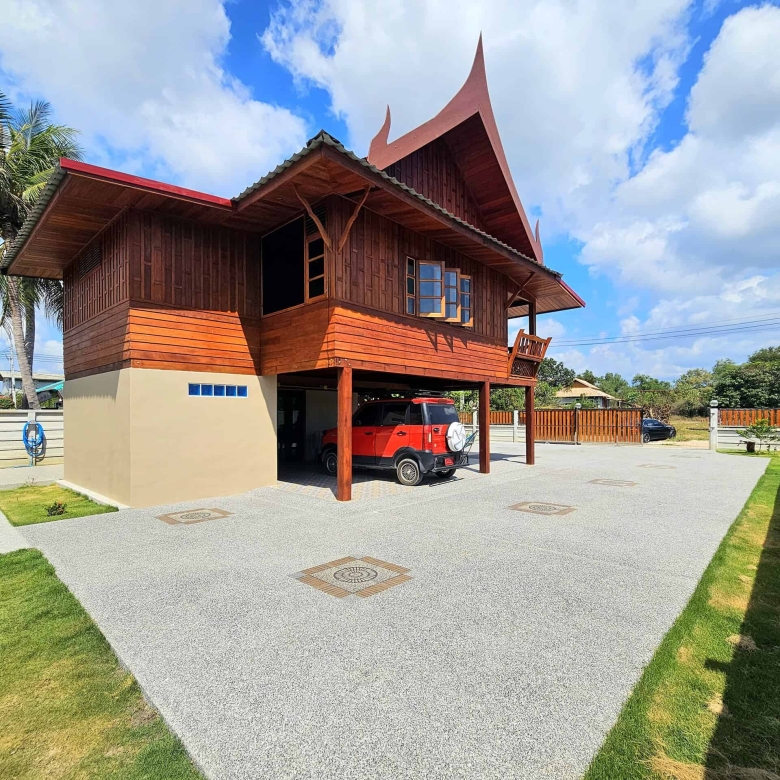 Modern Villa with Pool in Wang Pong