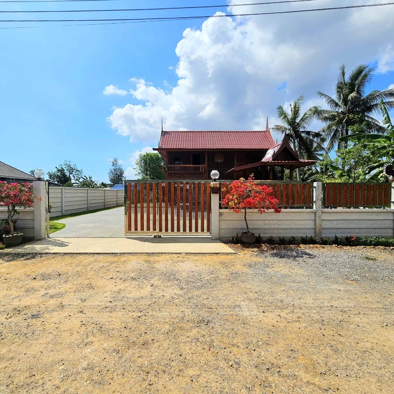 Modern Thai Style Pool Villa for Sale in Pranburi