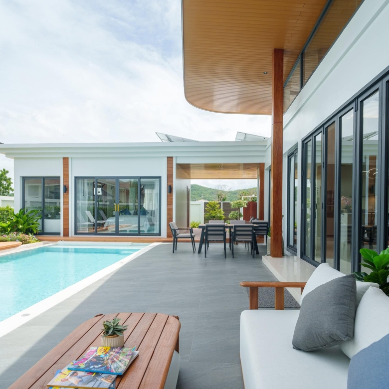 Luxury Contemporary Villa Tropical Design Sale