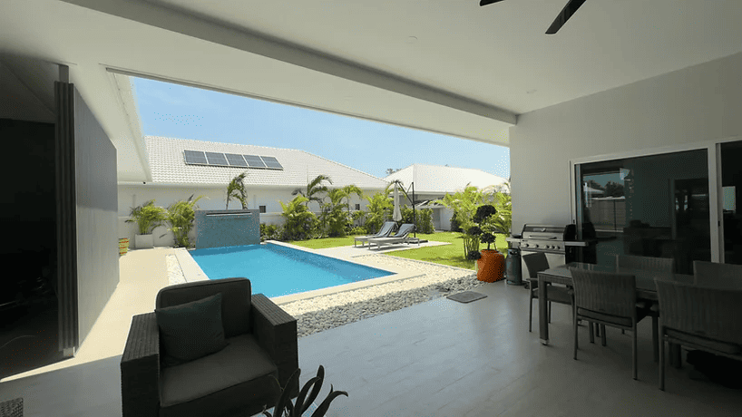 Magnificent Villa with Resort Style Pool