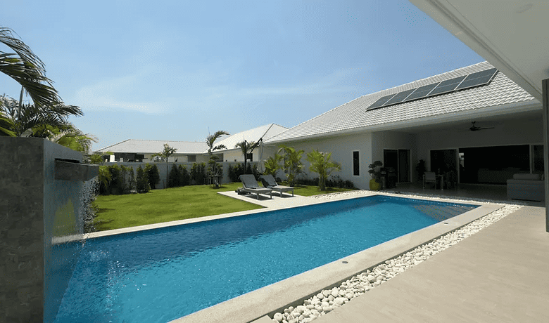 Spectacular Villa with Natural Garden Setting
